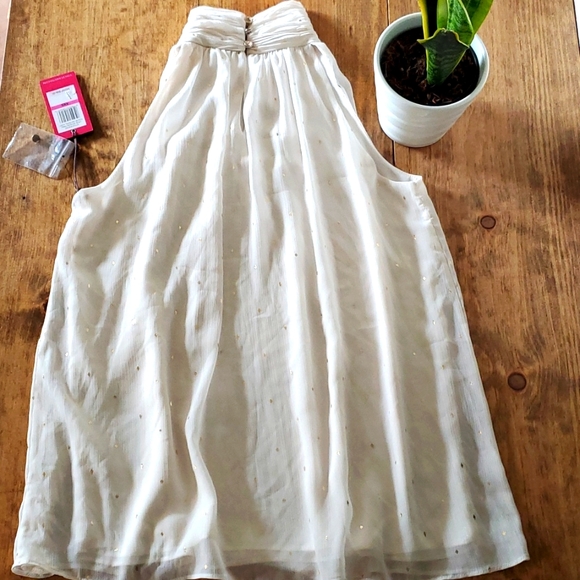 Vince Camuto Gilded Diamond Print Mock Neck Blouse In Pearl Ivory/Gold - Picture 4 of 7